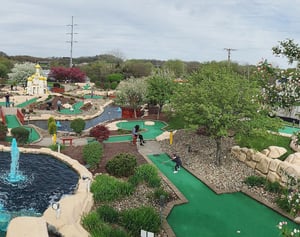 Fun_Fore_All_mini_golf-course